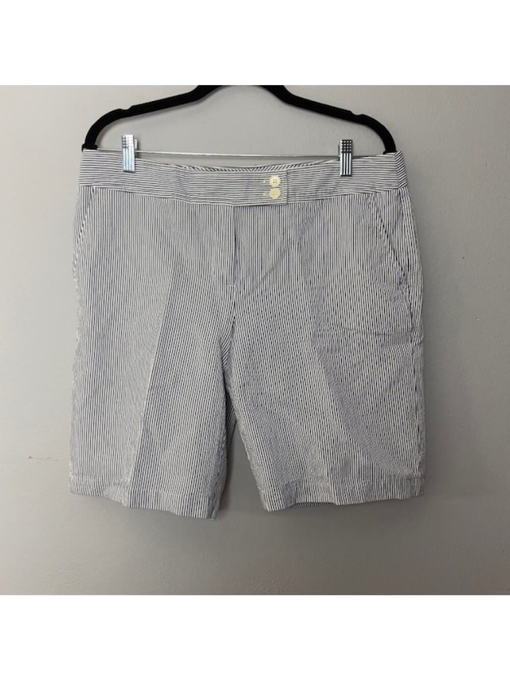 Talbots Blue White Seersucker Shorts Bermudas Size 12P 8.5" Inseam Preppy